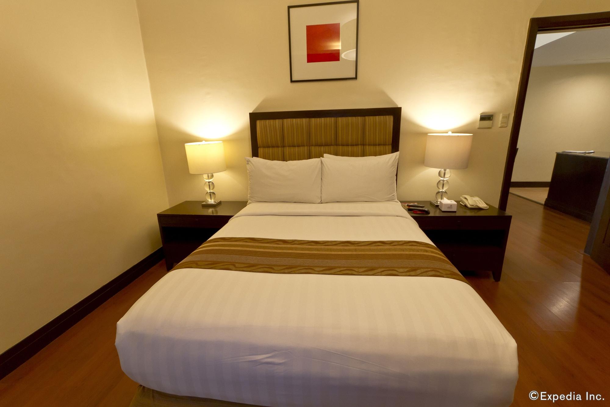 Crown Regency Hotel & Towers セブ市 エクステリア 写真