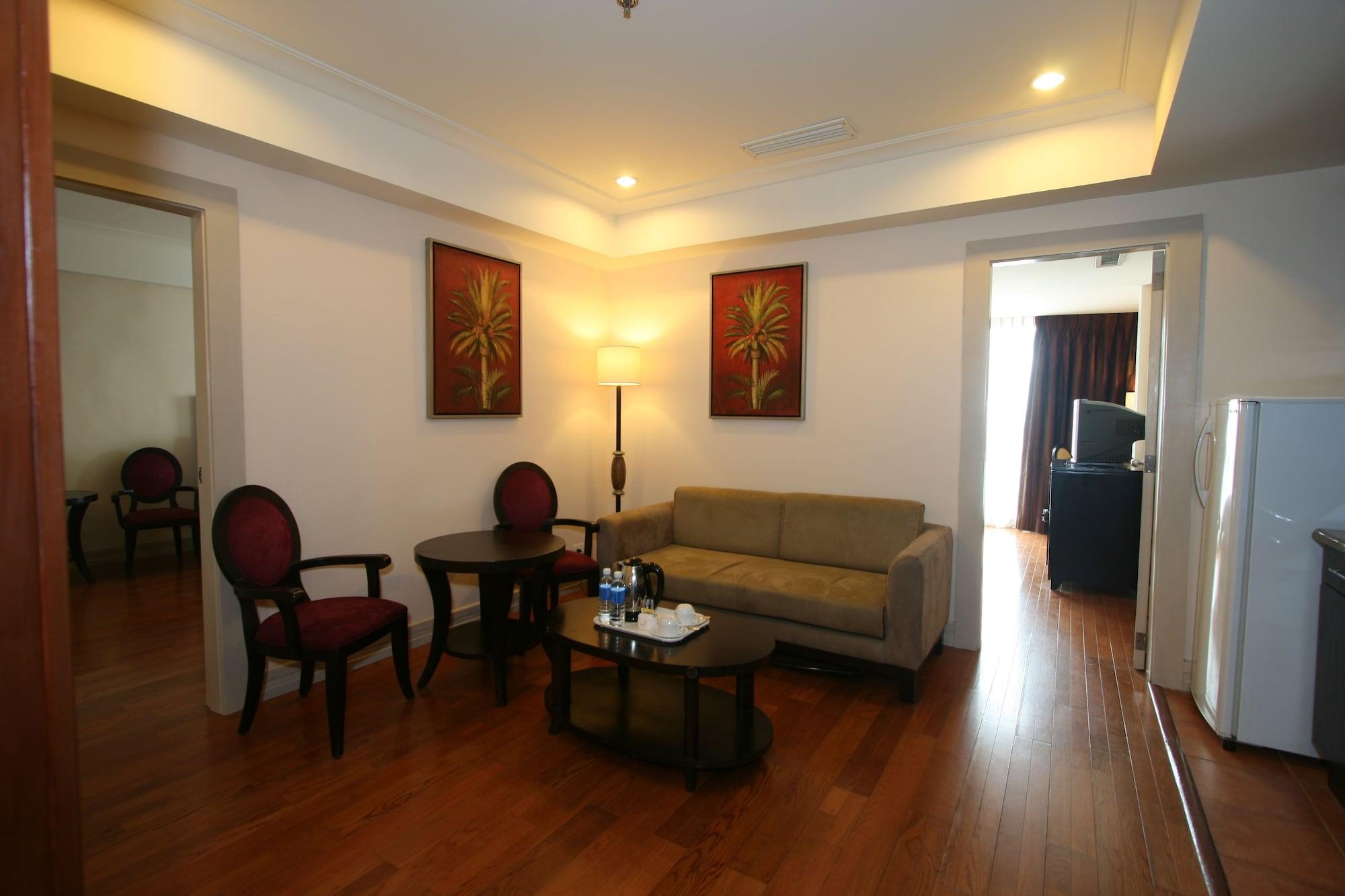 Crown Regency Hotel & Towers セブ市 エクステリア 写真