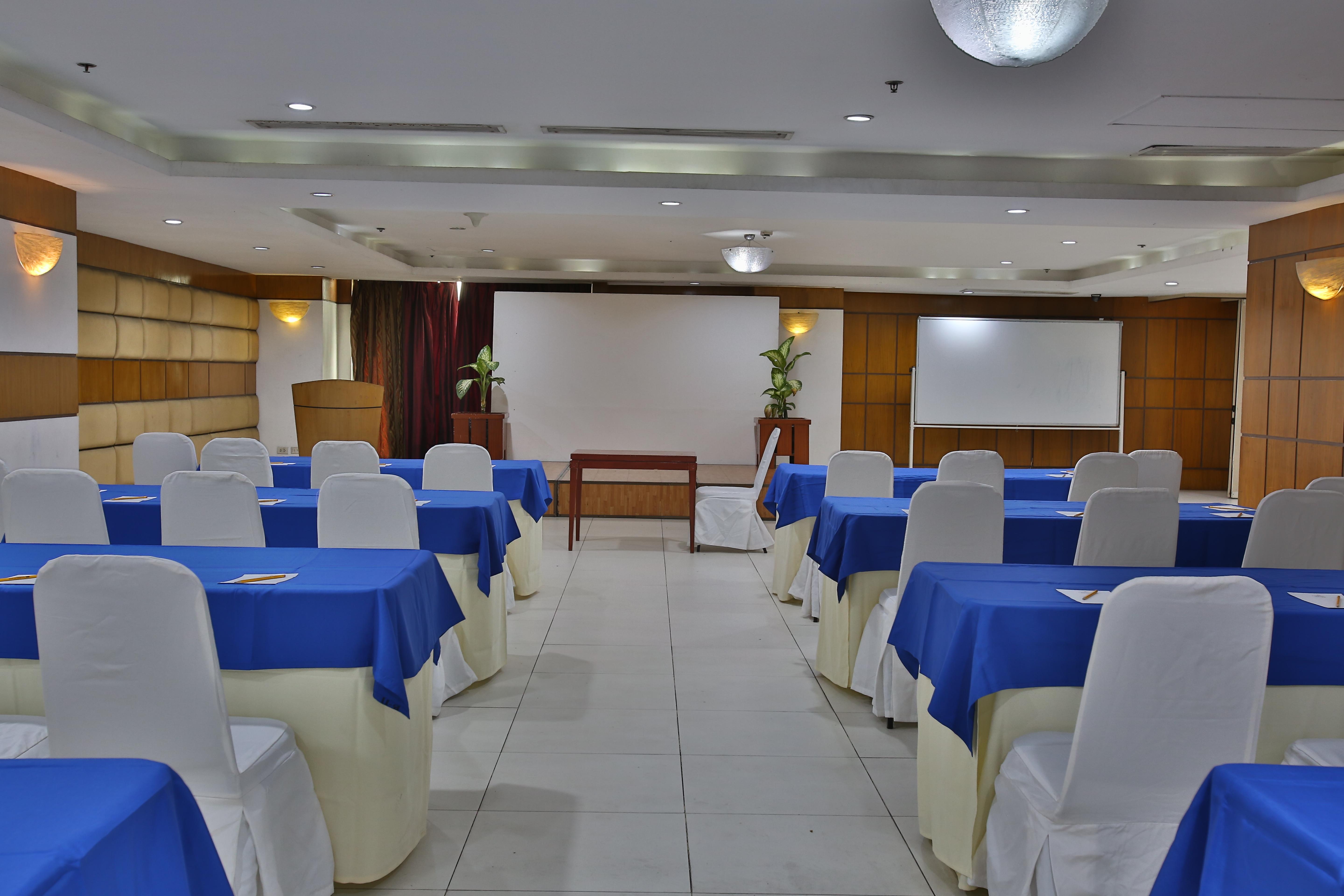 Crown Regency Hotel & Towers セブ市 エクステリア 写真