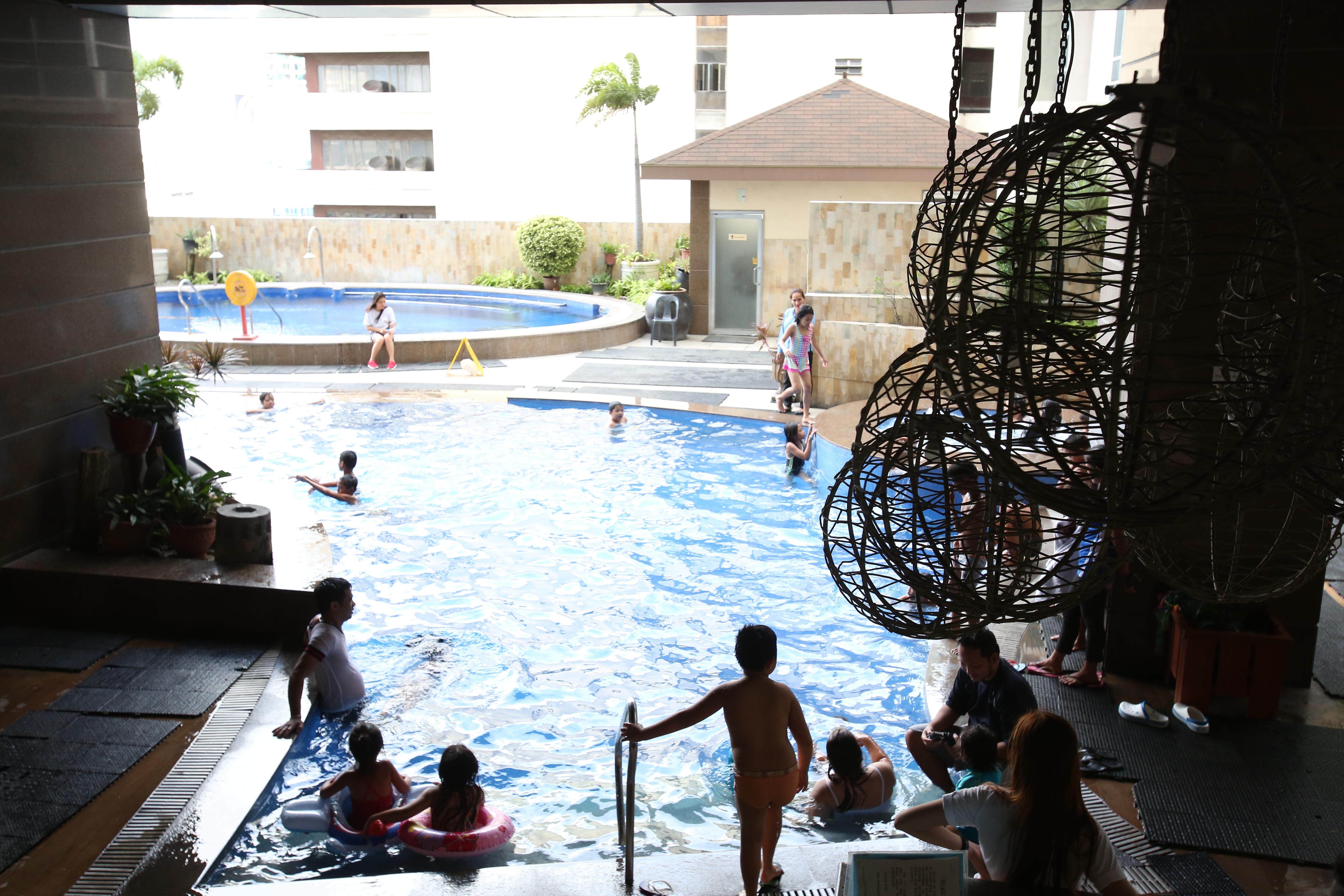 Crown Regency Hotel & Towers セブ市 エクステリア 写真