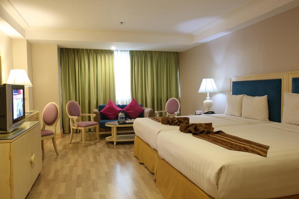 Crown Regency Hotel & Towers セブ市 エクステリア 写真